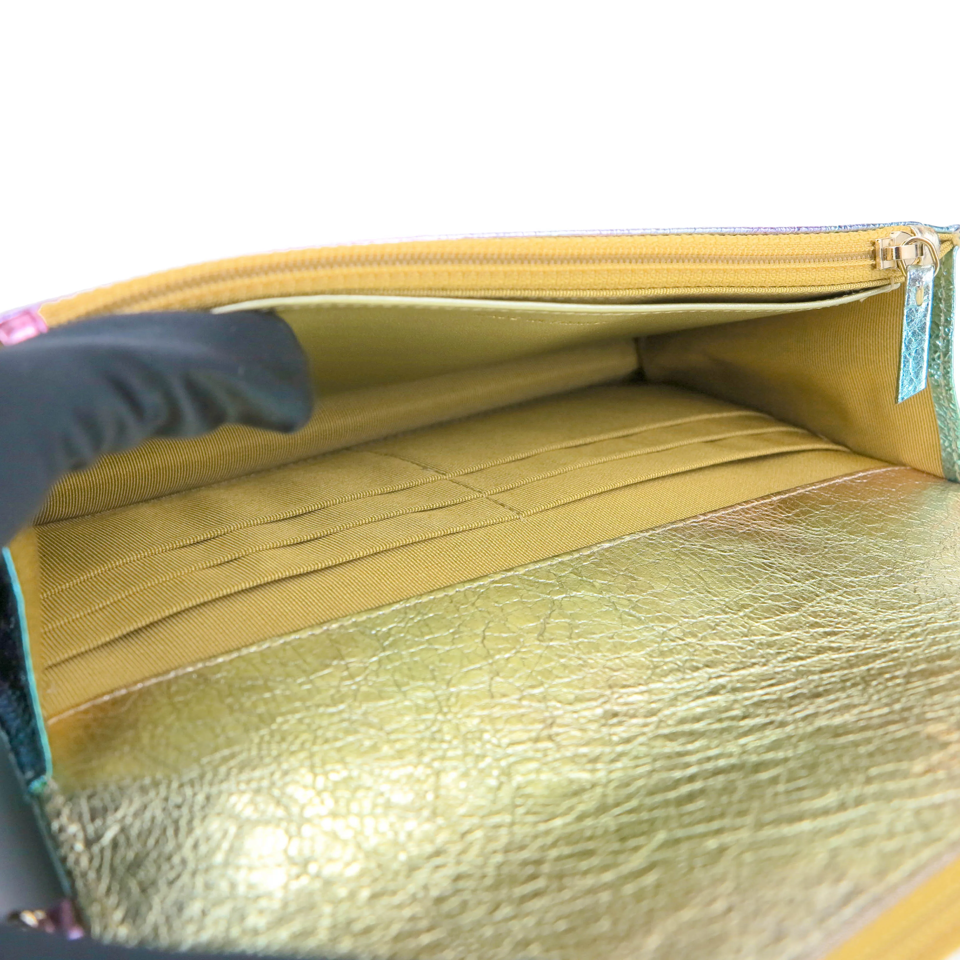 20A Rainbow Metallic 2.55 Reissue Wallet On Chain WOC