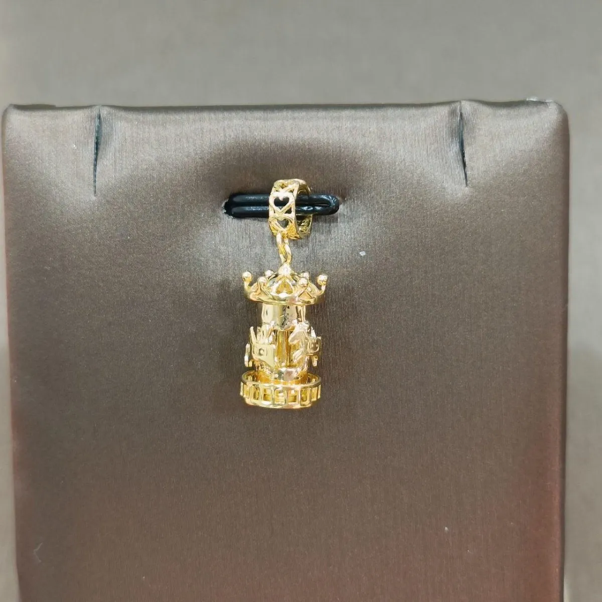22k / 916 Gold Carousell Charm / Pendant by Best Gold Shop