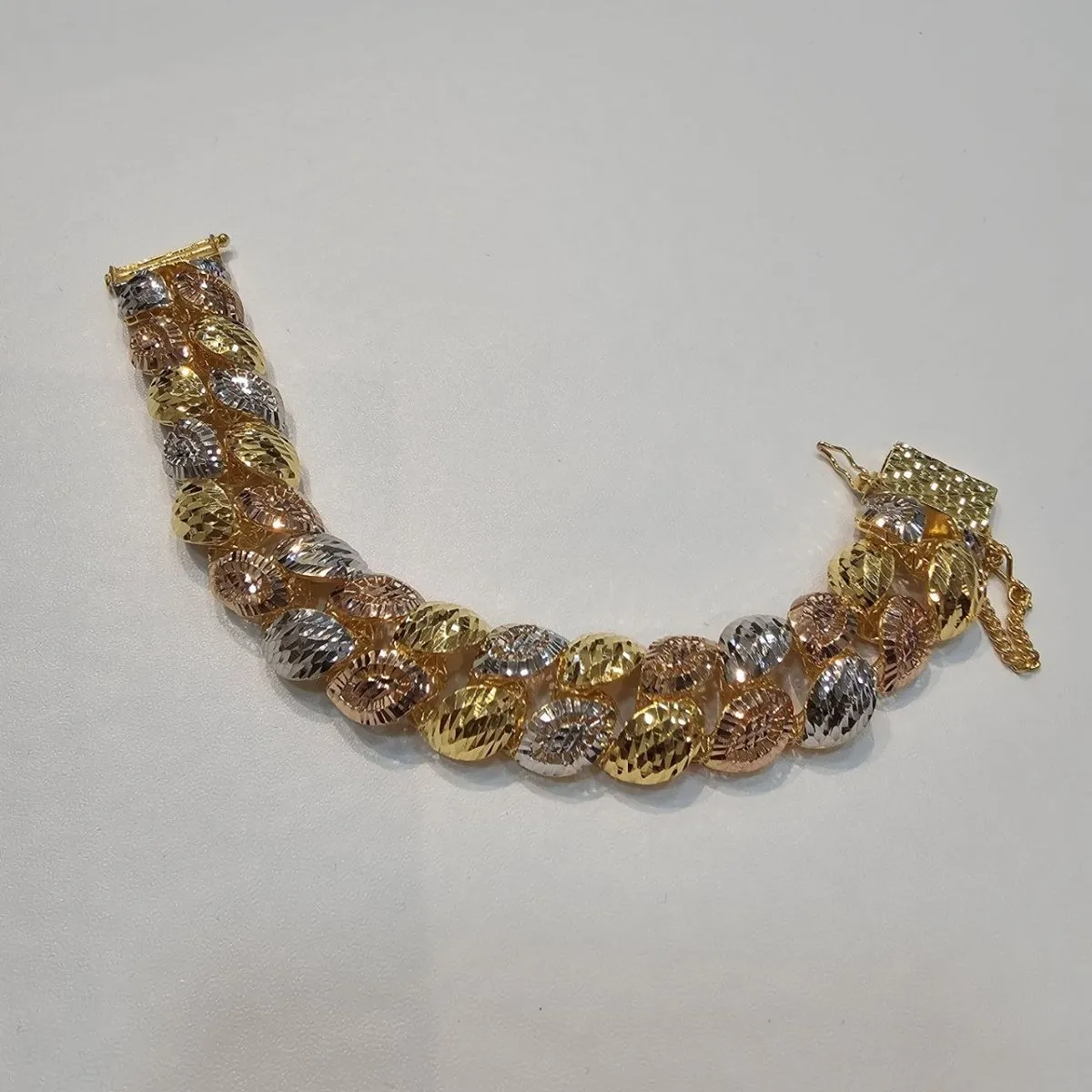 22k / 916 Gold Tri-Color Elegance Bracelet