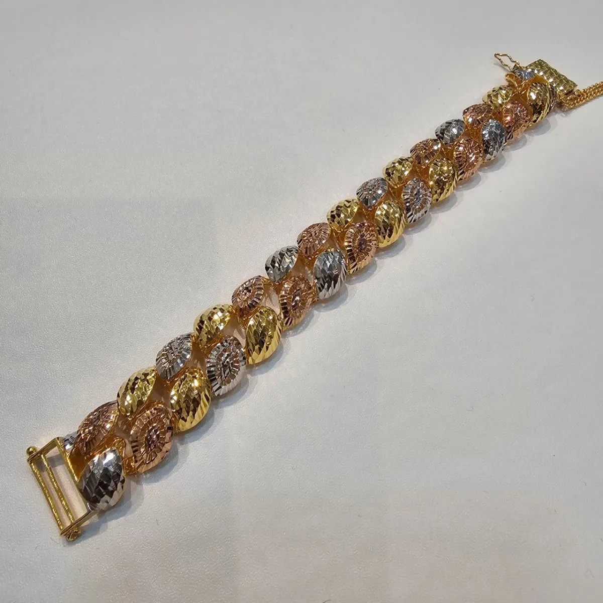22k / 916 Gold Tri-Color Elegance Bracelet