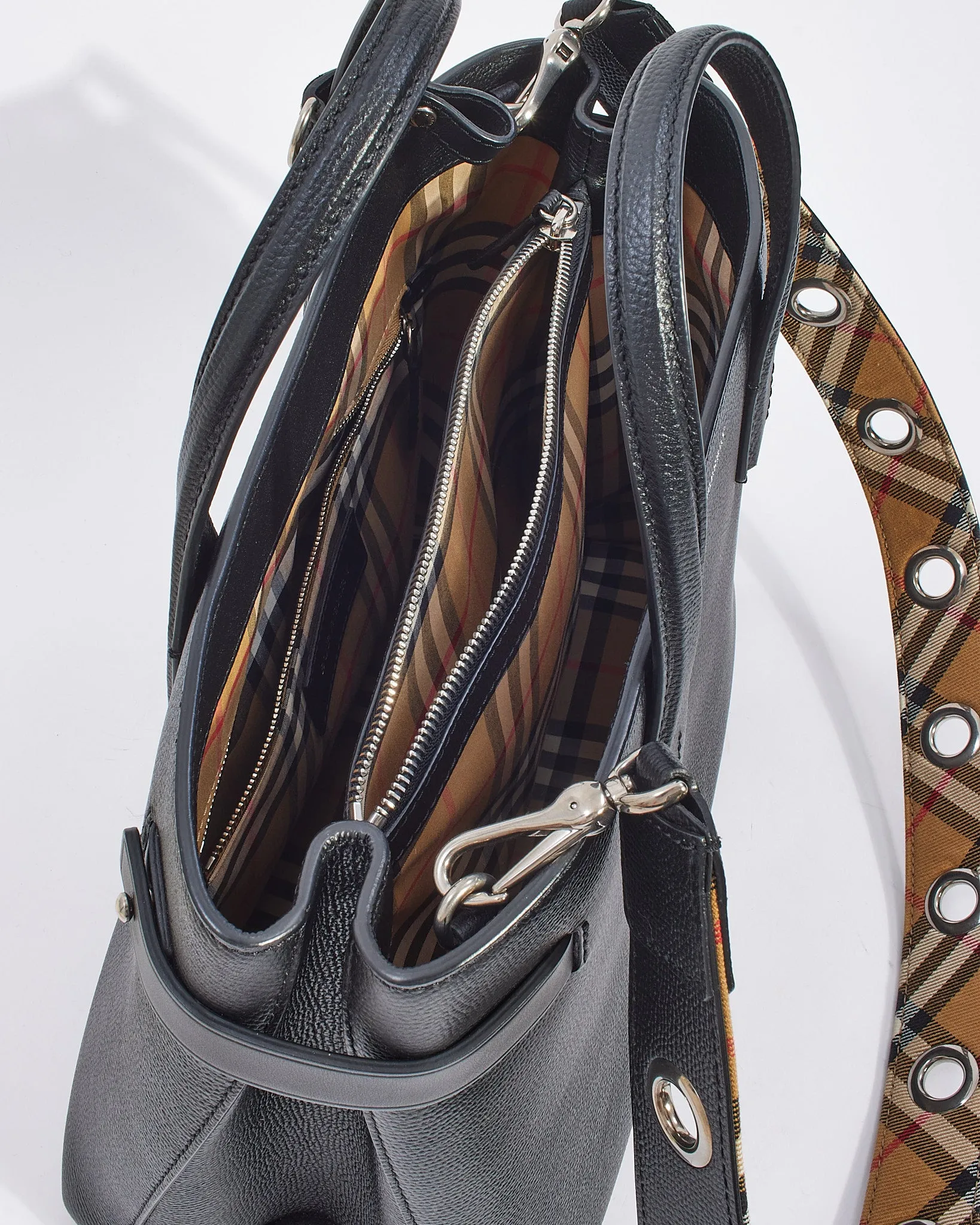 Burberry Black Medium Leather Banner Tote with Strap