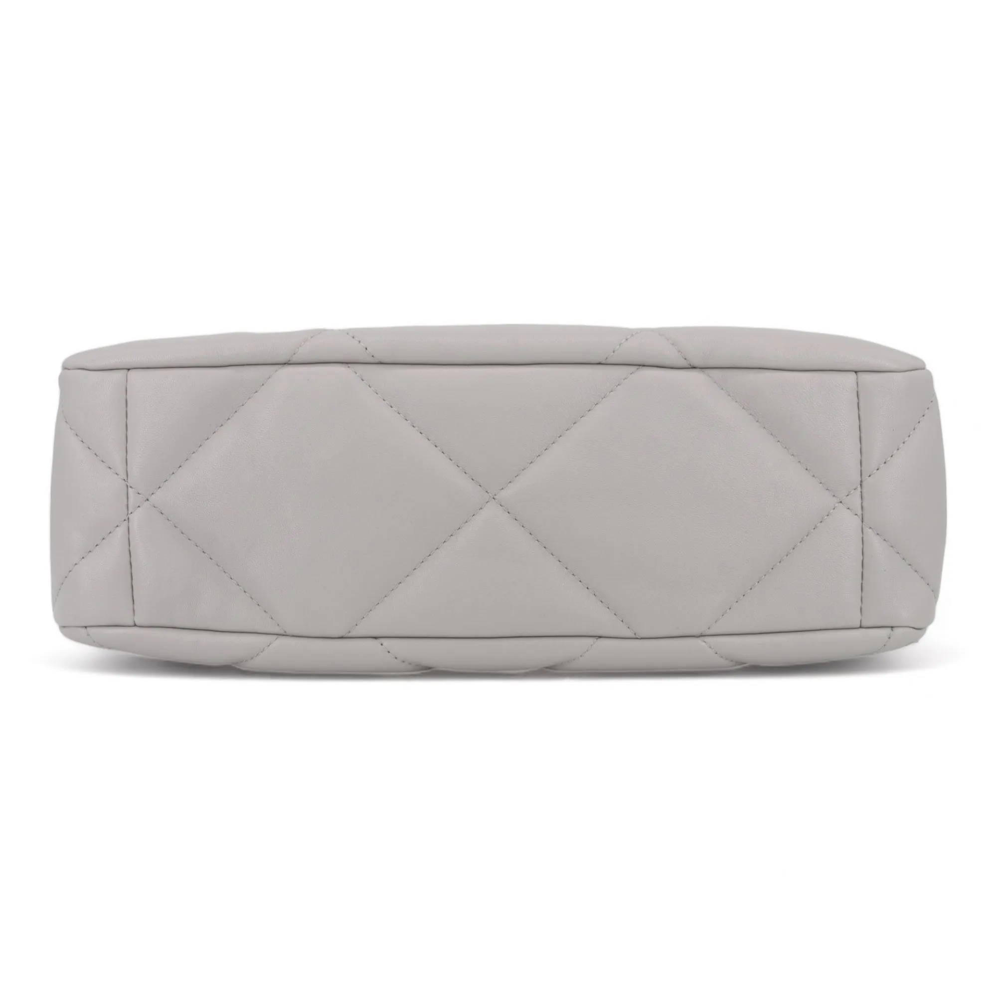 CHANEL 19 Medium Flap Bag in 21A Grey Lambskin