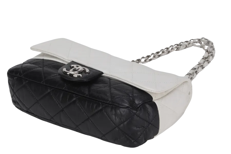 CHANEL CLASSIC FLAP BICOLOR (1267xxxx) MEDIUM BLACK & WHITE LAMBSKIN SILVER HARDWARE, NO CARD & DUST COVER