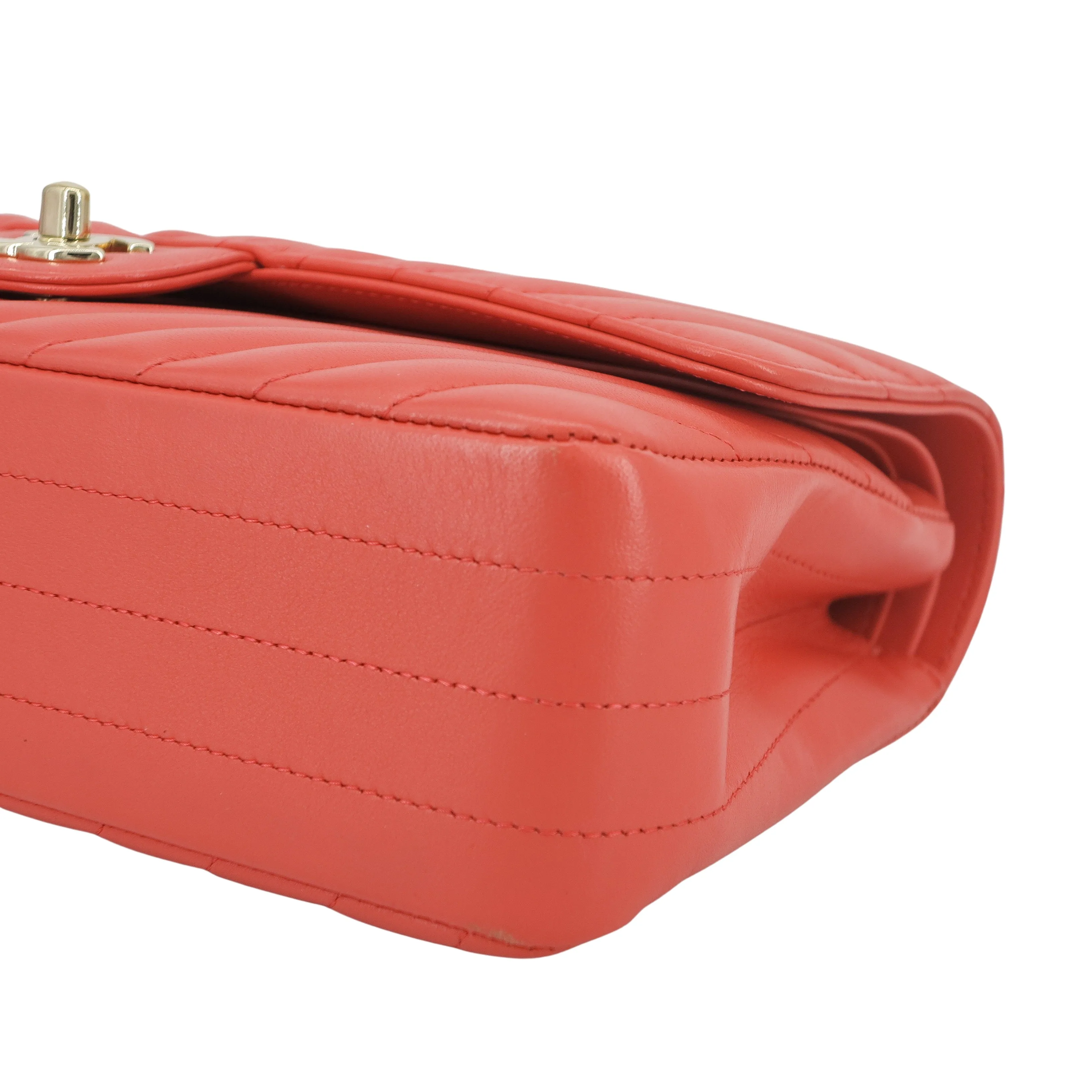 Chevron Medium Classic Double Flap Bag in Pink Coral Red Lambskin