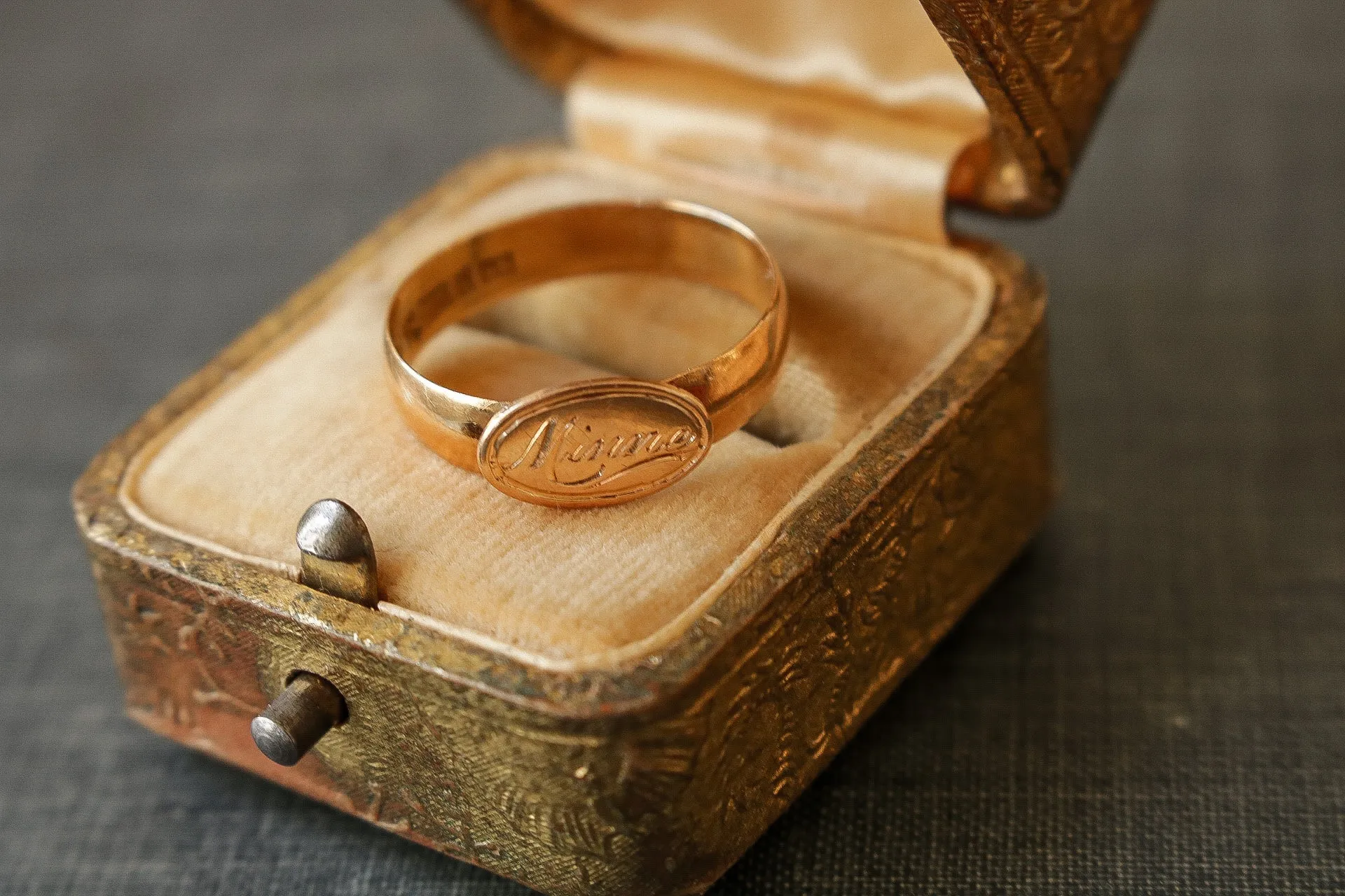 Circa 1901 18k Gold Swedish "Minne" Ring