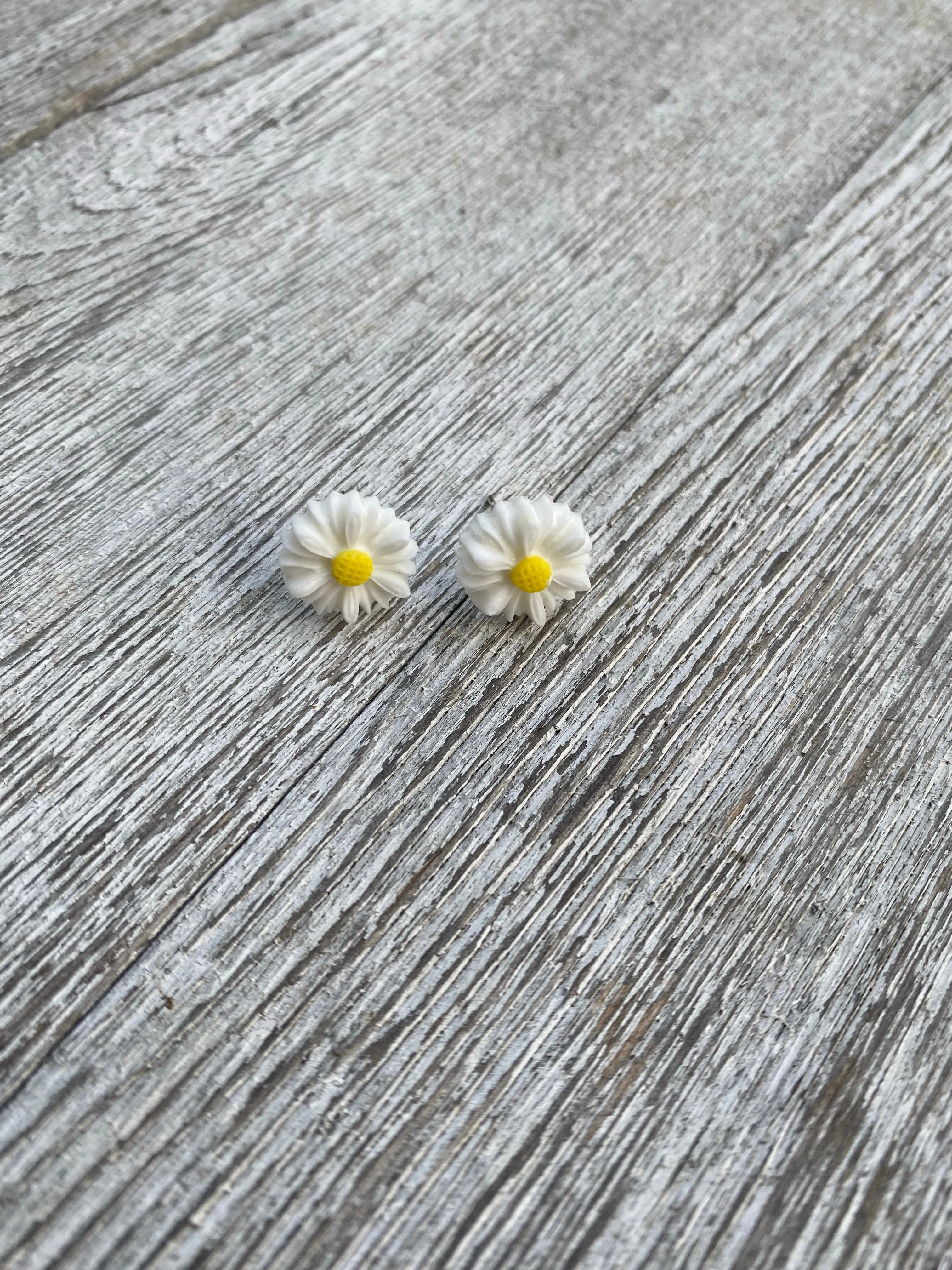 Daisy Stud Earrings Gift
