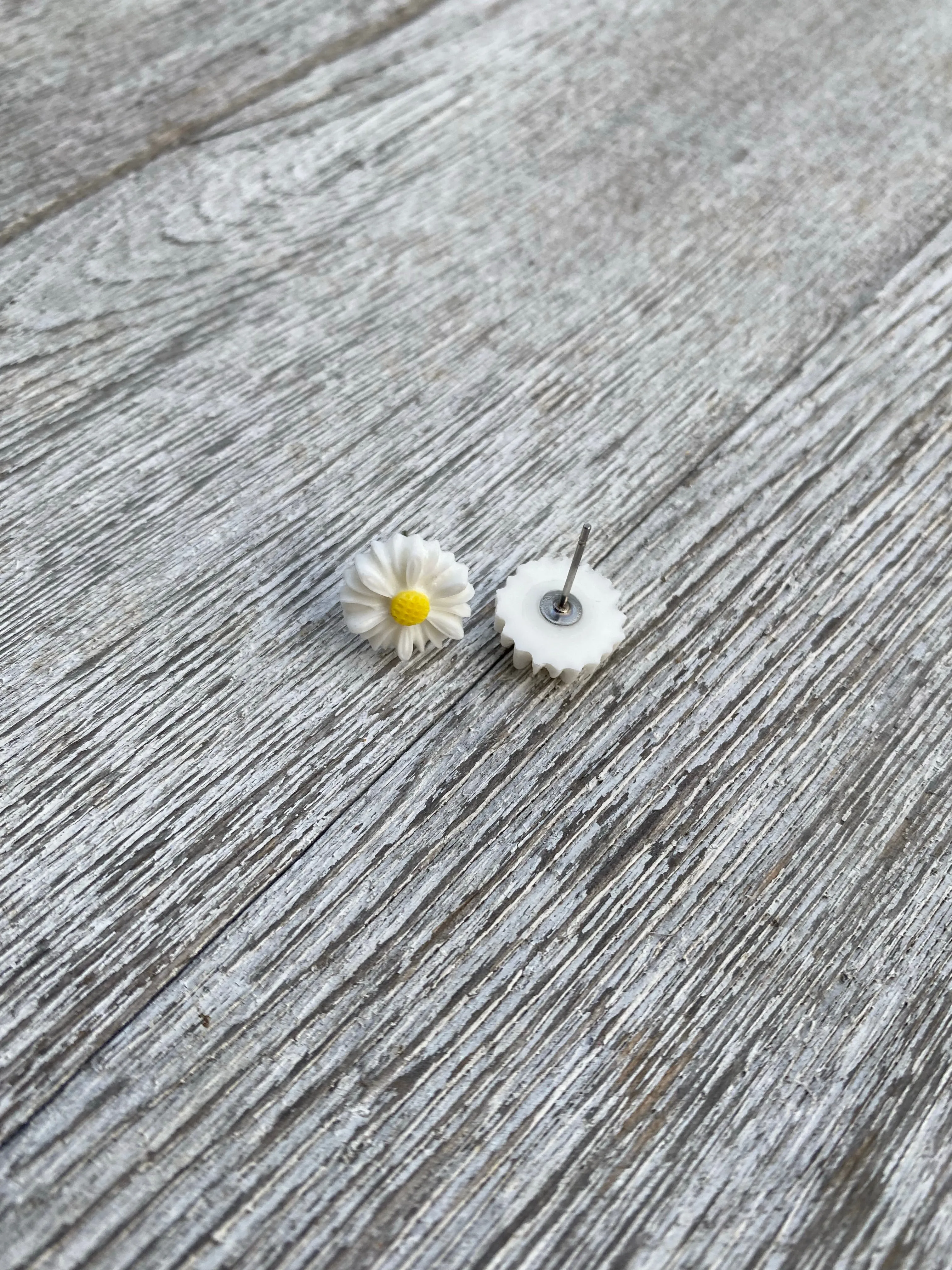 Daisy Stud Earrings Gift