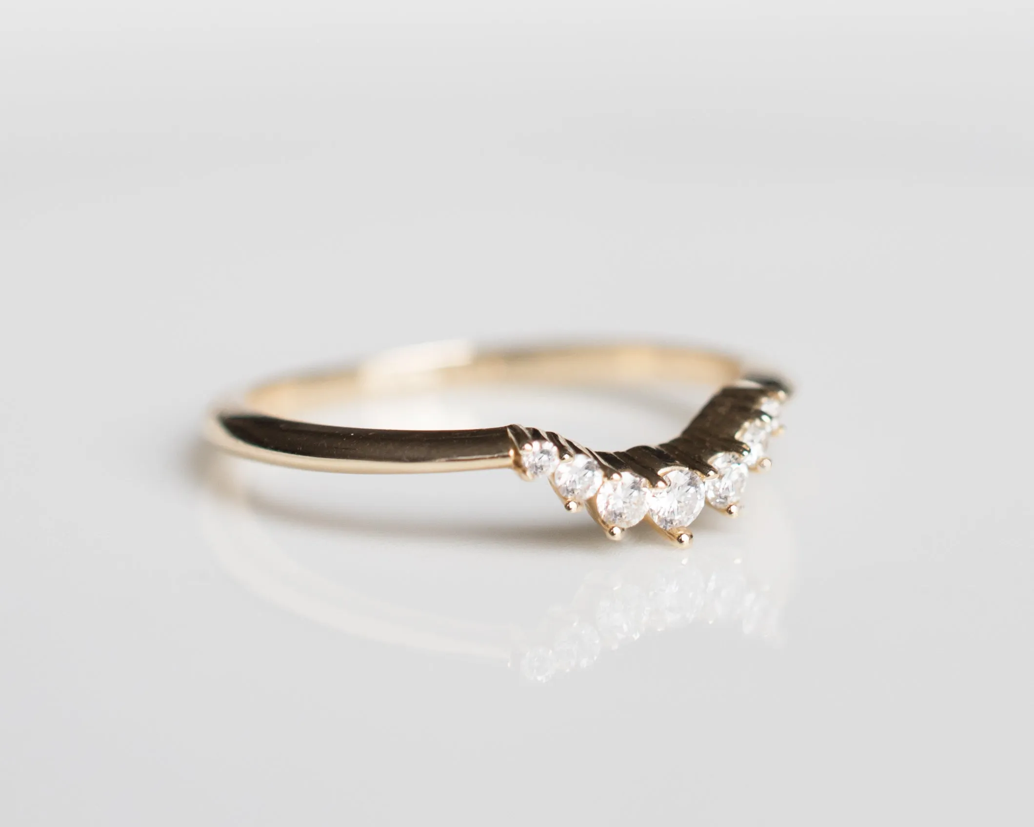 Diamond Curve Band