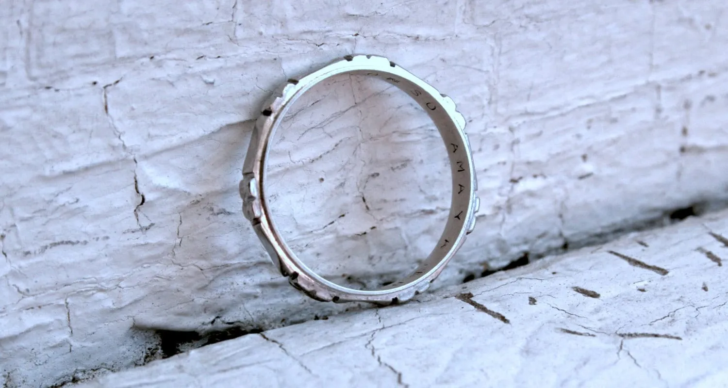 Etched Vintage 14K White Gold Wedding Band.