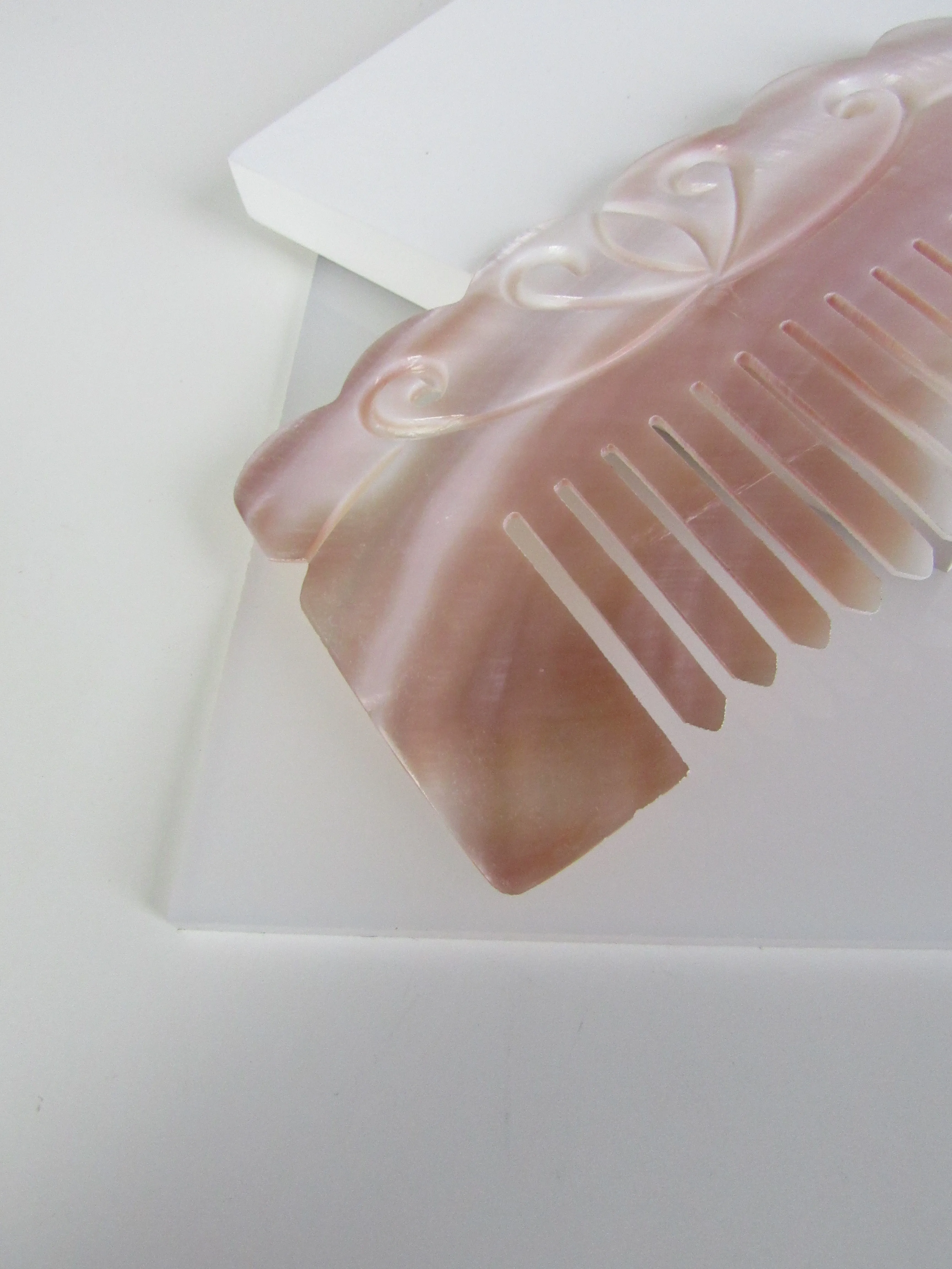 Floral Engraved Natural Seashell Comb