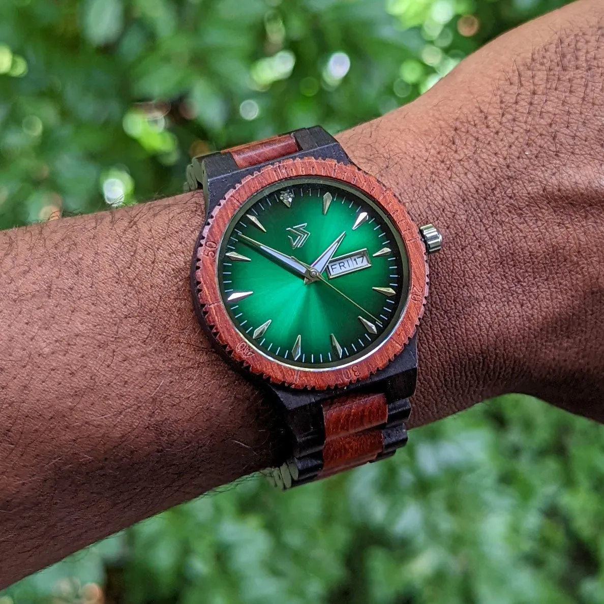 Groomsmen Set of 10 Wooden Watch Red | Justo