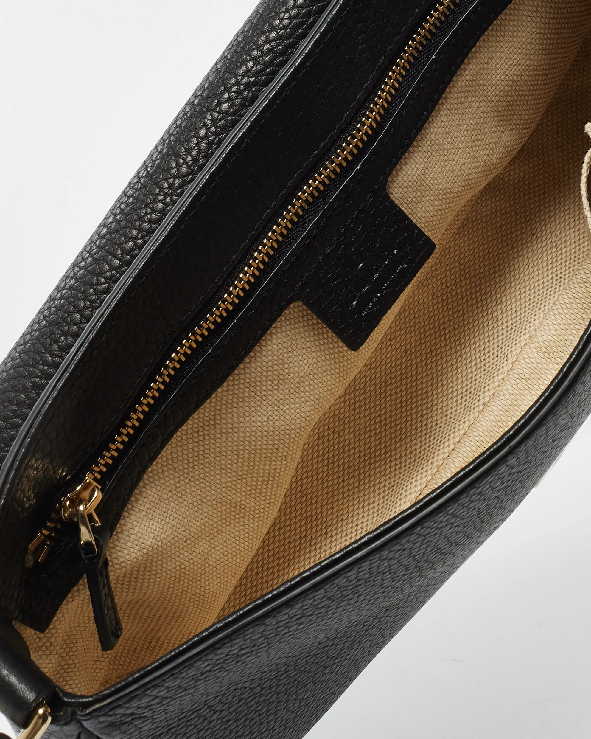 Gucci Black Pebbled Calfskin Medium Soho Flap Crossbody