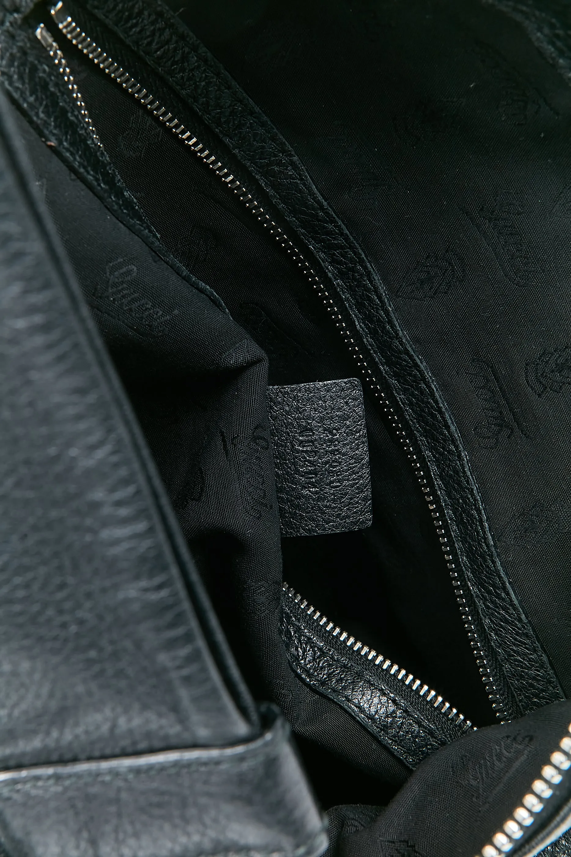 Gucci Black Pebbled Leather Bamboo Detail Shoulder Bag
