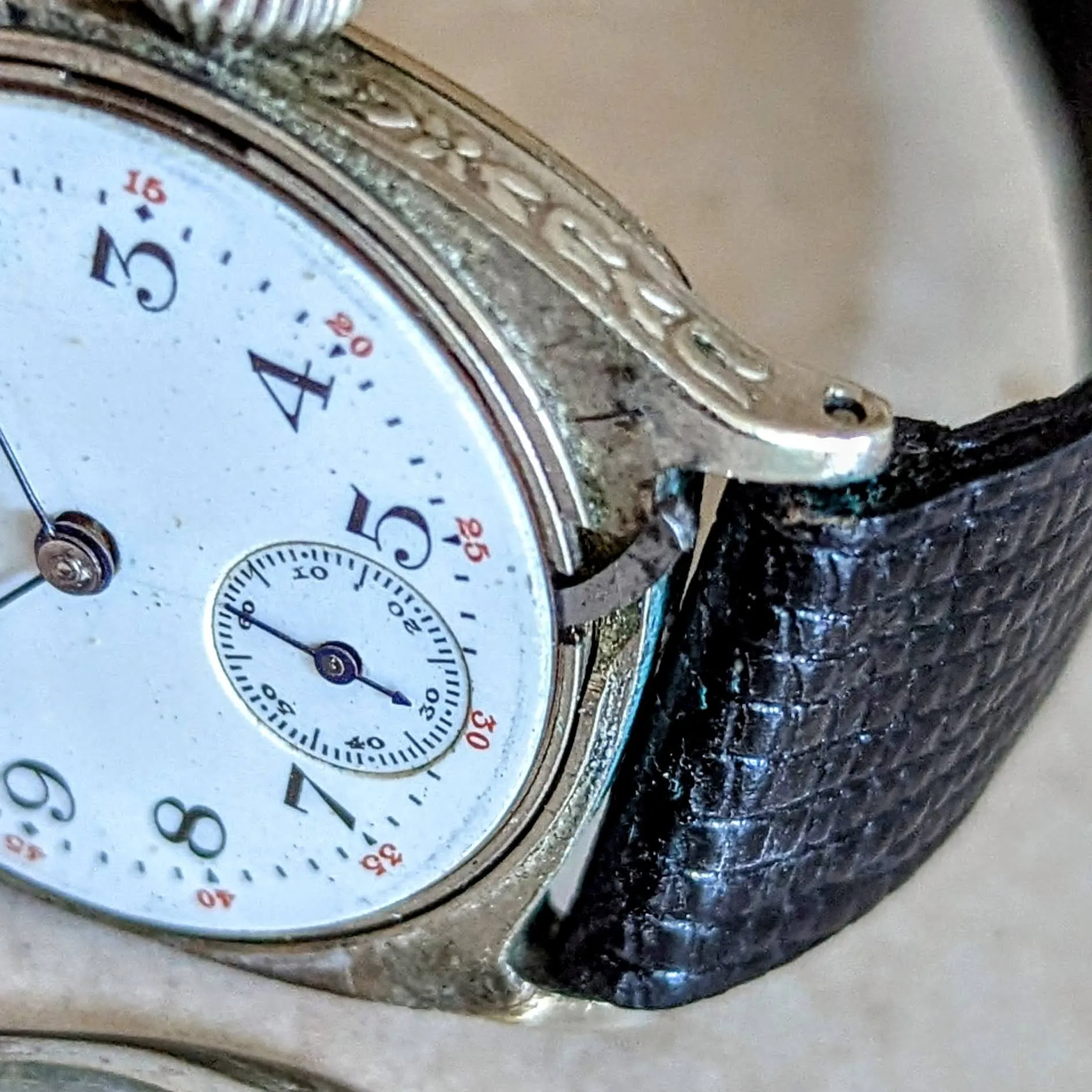 HAMPDEN Lever Set WWI Wristwatch Grade Diadem 15 Jewels U.S.A. Watch