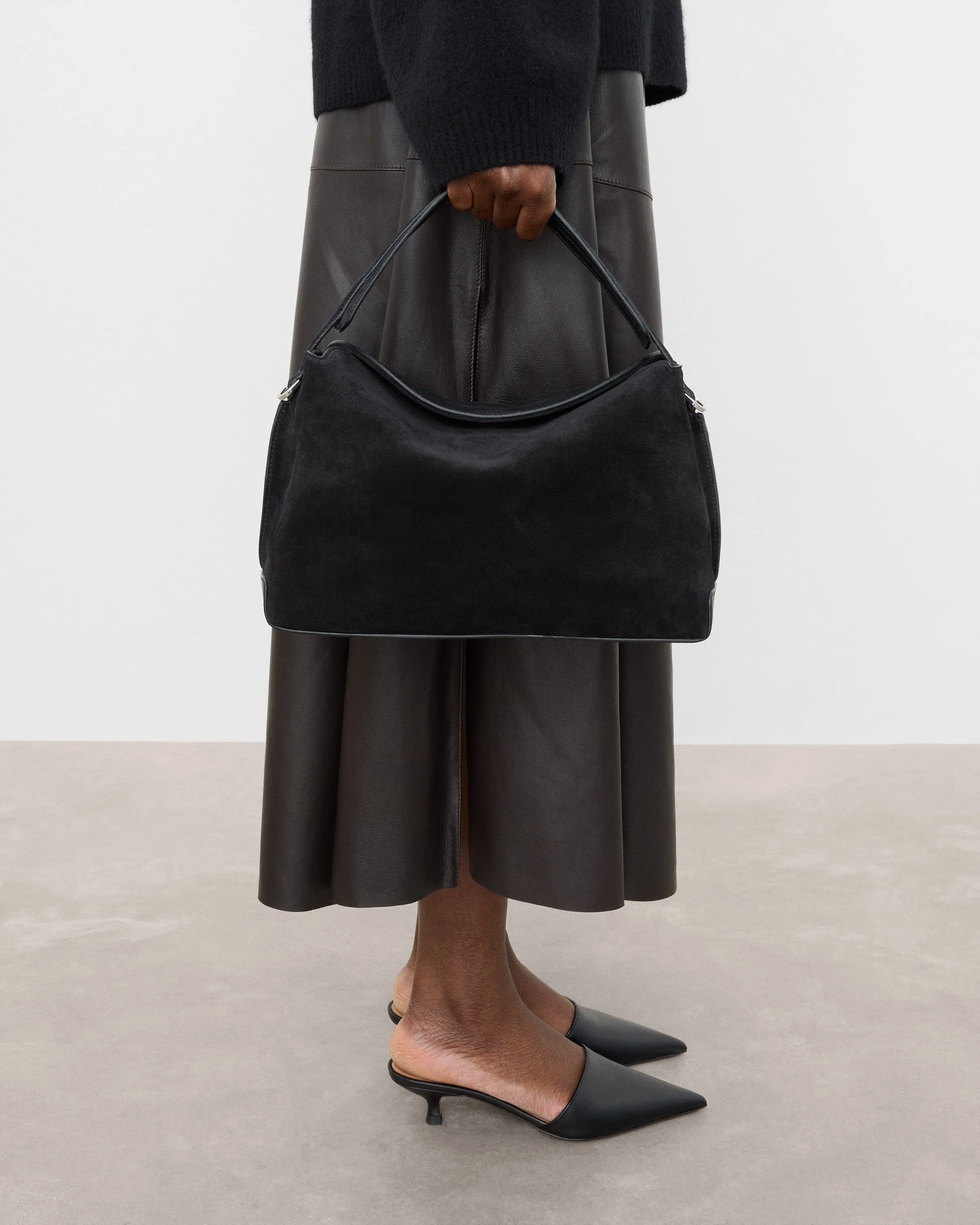 Helia Handbag Suede Black