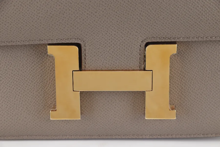 HERMES CONSTANCE 24 GRIS ETAIN EPSOM LEATHER GOLD HARDWARE STAMP D (YEAR 2019) WITH DUST COVER