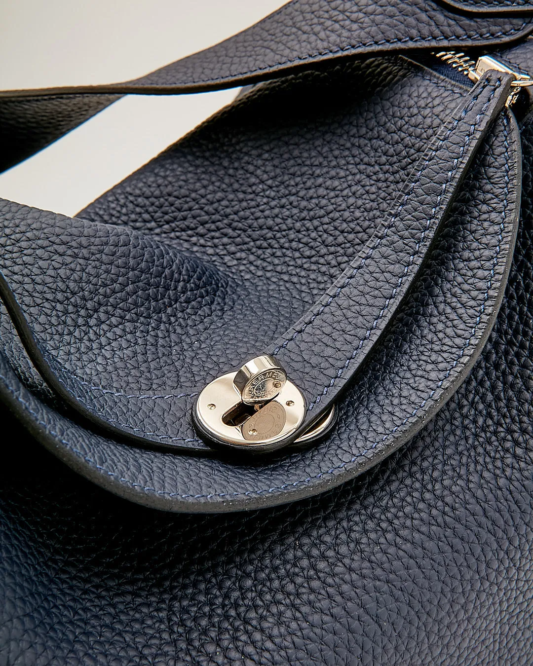 Hermes Navy Clemence Leather Palladium Lindy 30 Bag