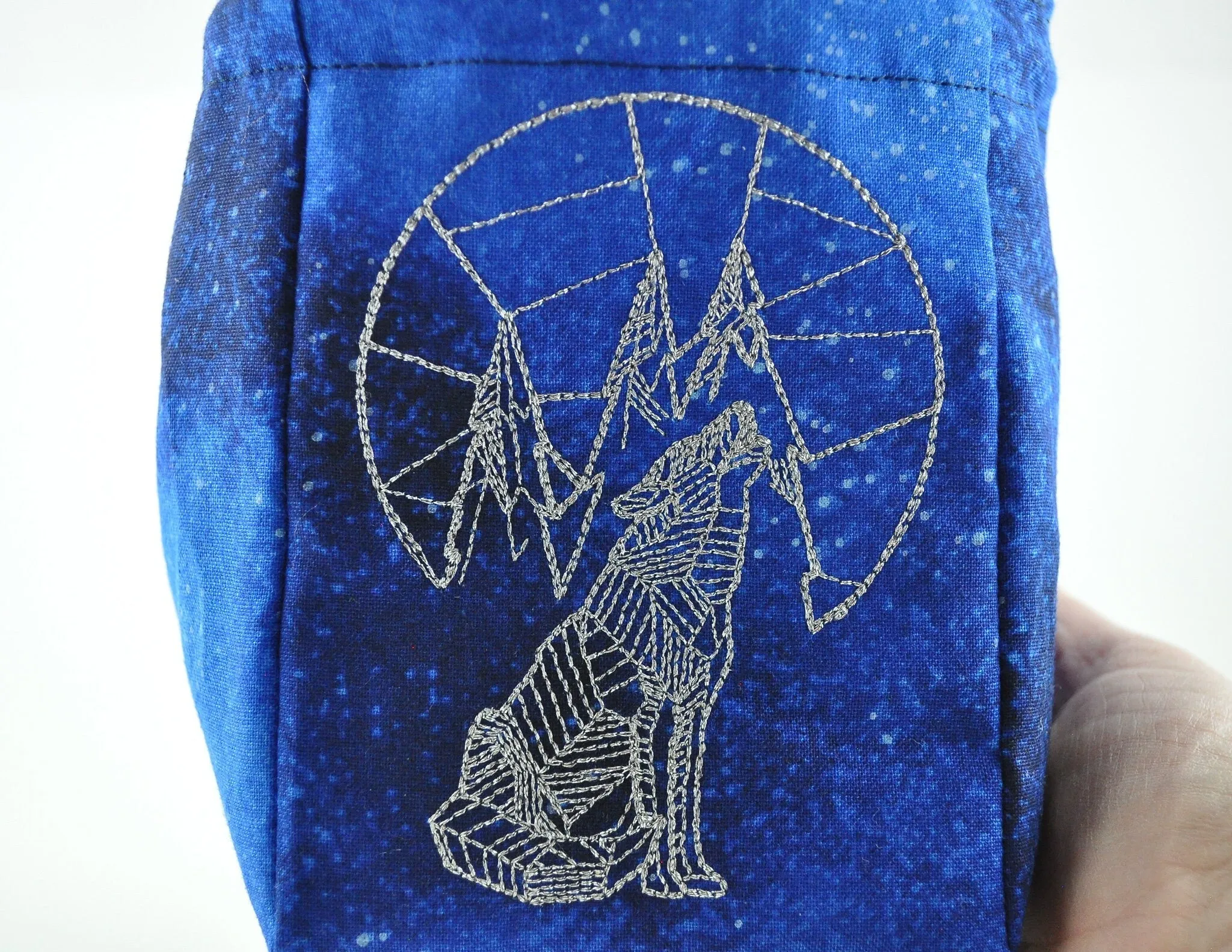 Howling wolf dice bag
