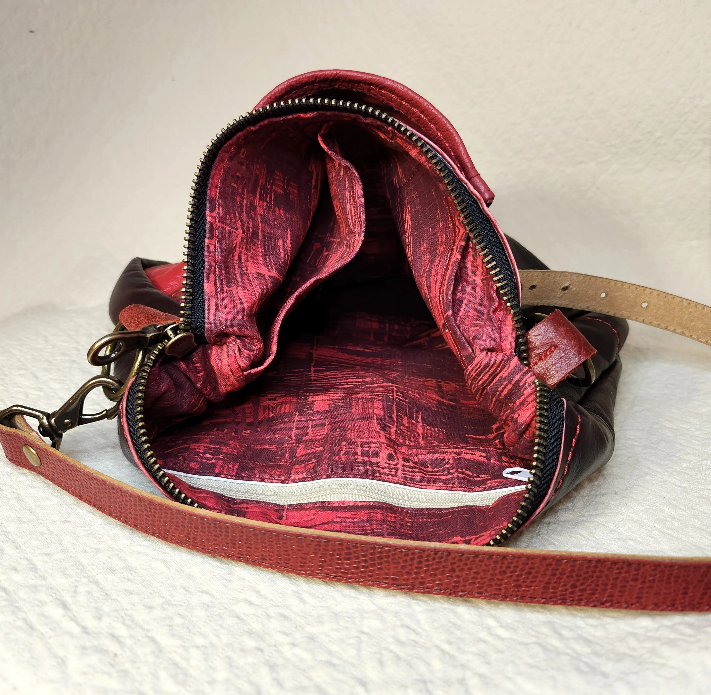 Karol Collared Red Leather Shoulder Bag