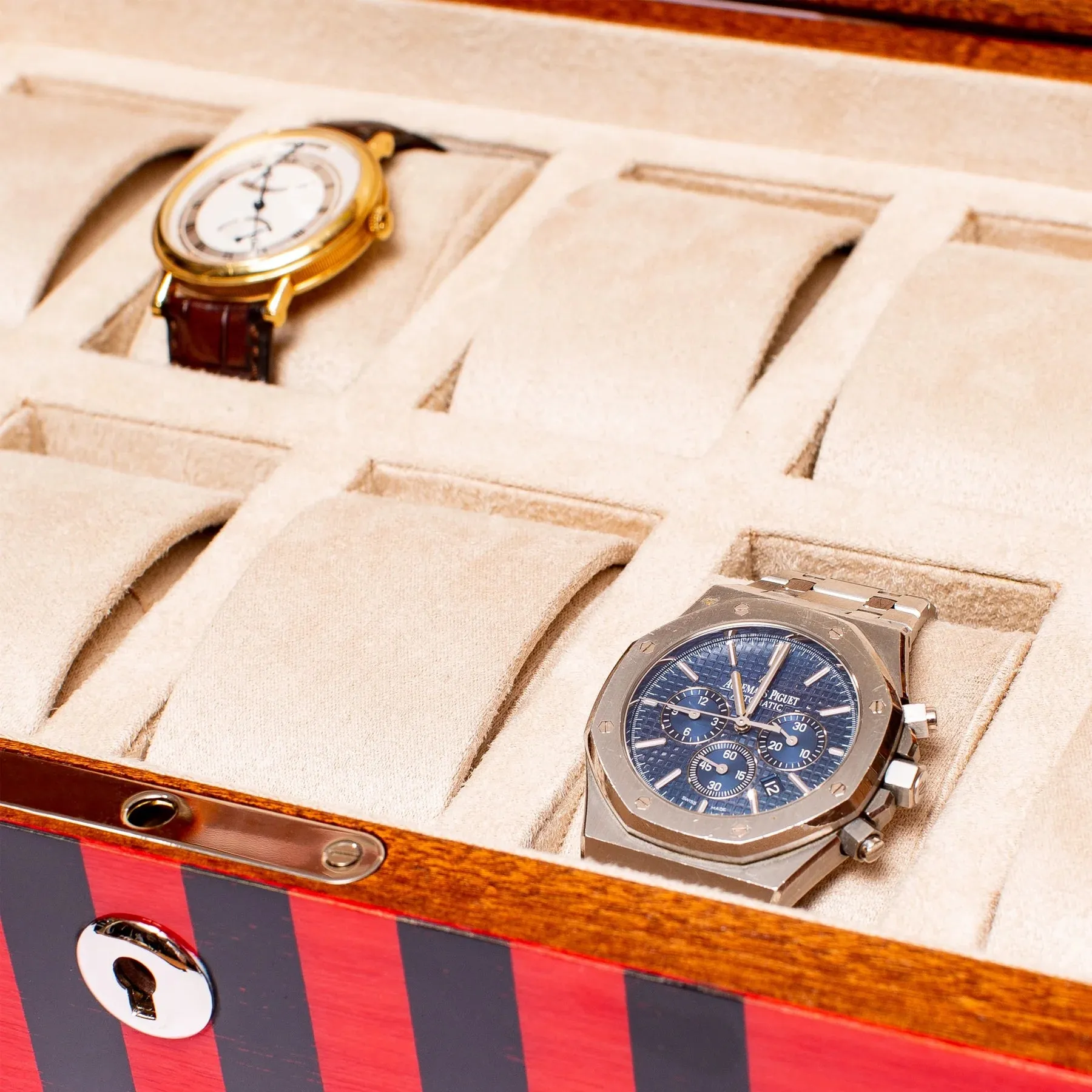 Labyrinth 10 Watch Collector Box - Red