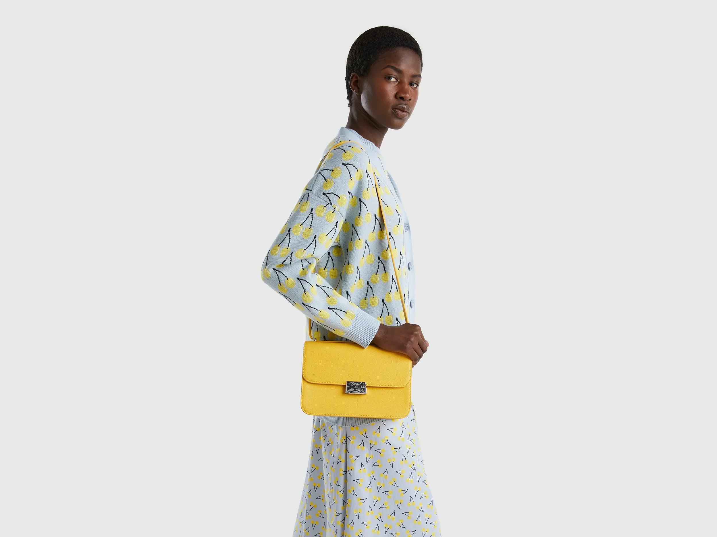 LARGE YELLOW BE BAG