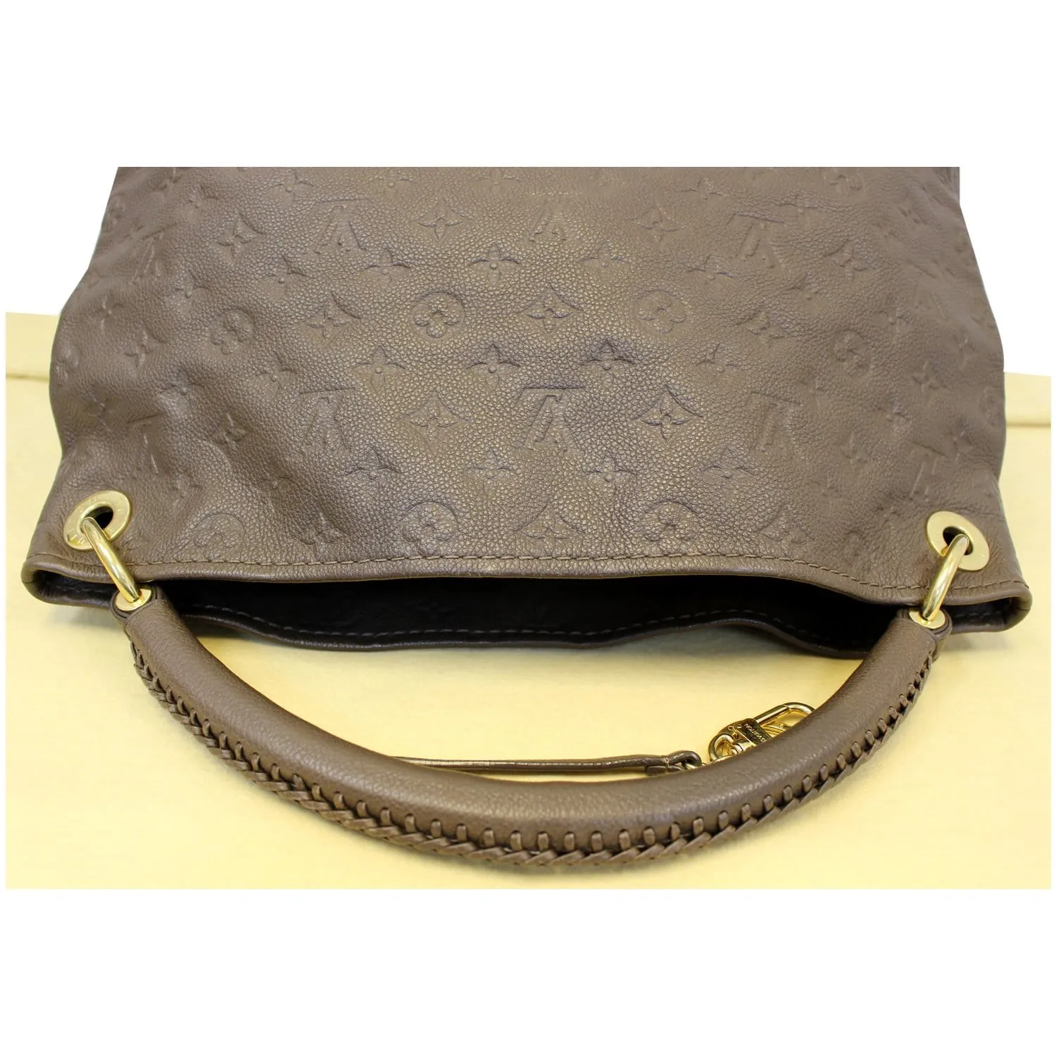 LOUIS VUITTON Artsy MM Empreinte Leather Shoulder Bag Ombre - 20% OFF