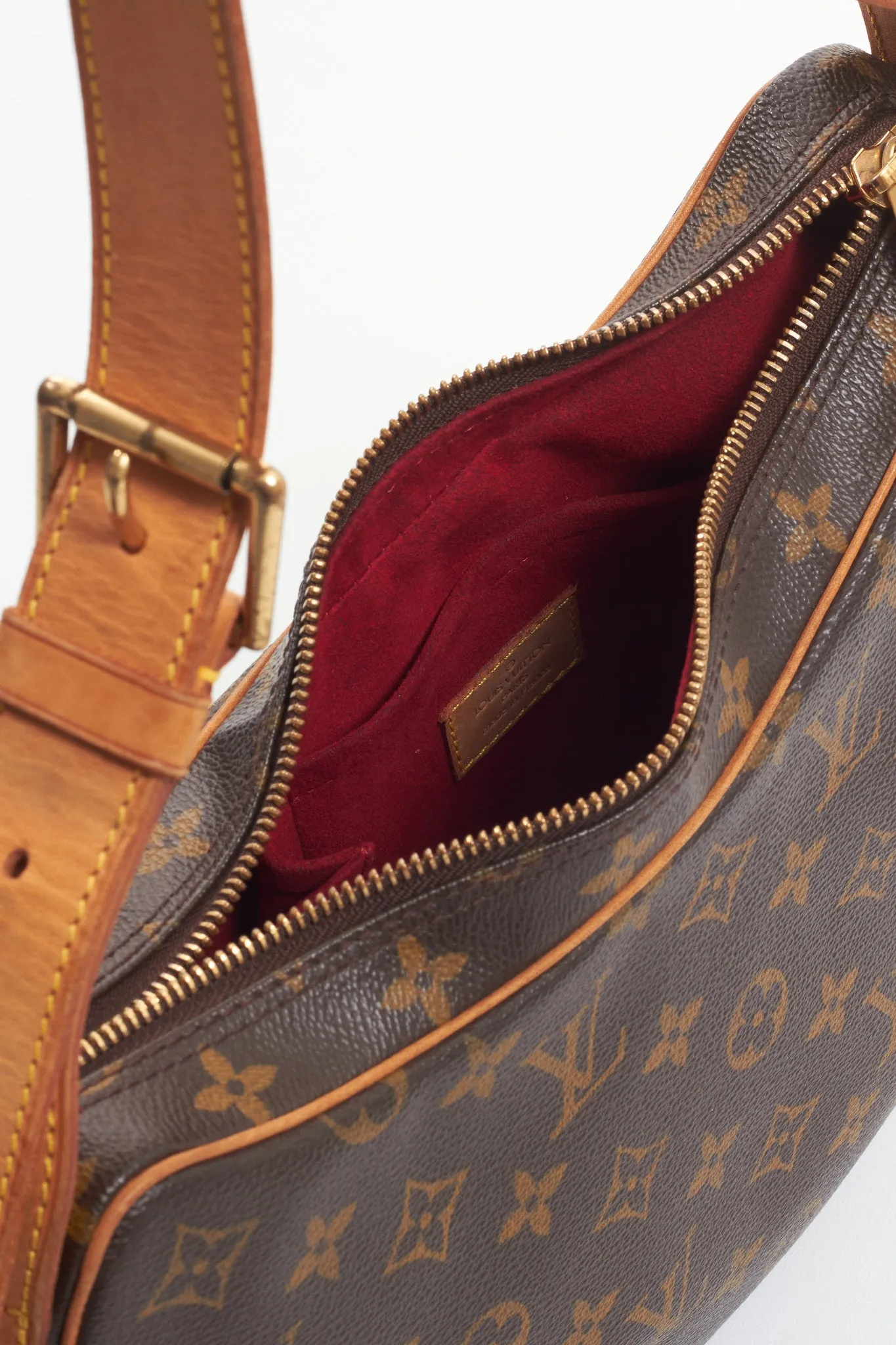 Louis Vuitton Monogram Croissant MM Shoulder Bag