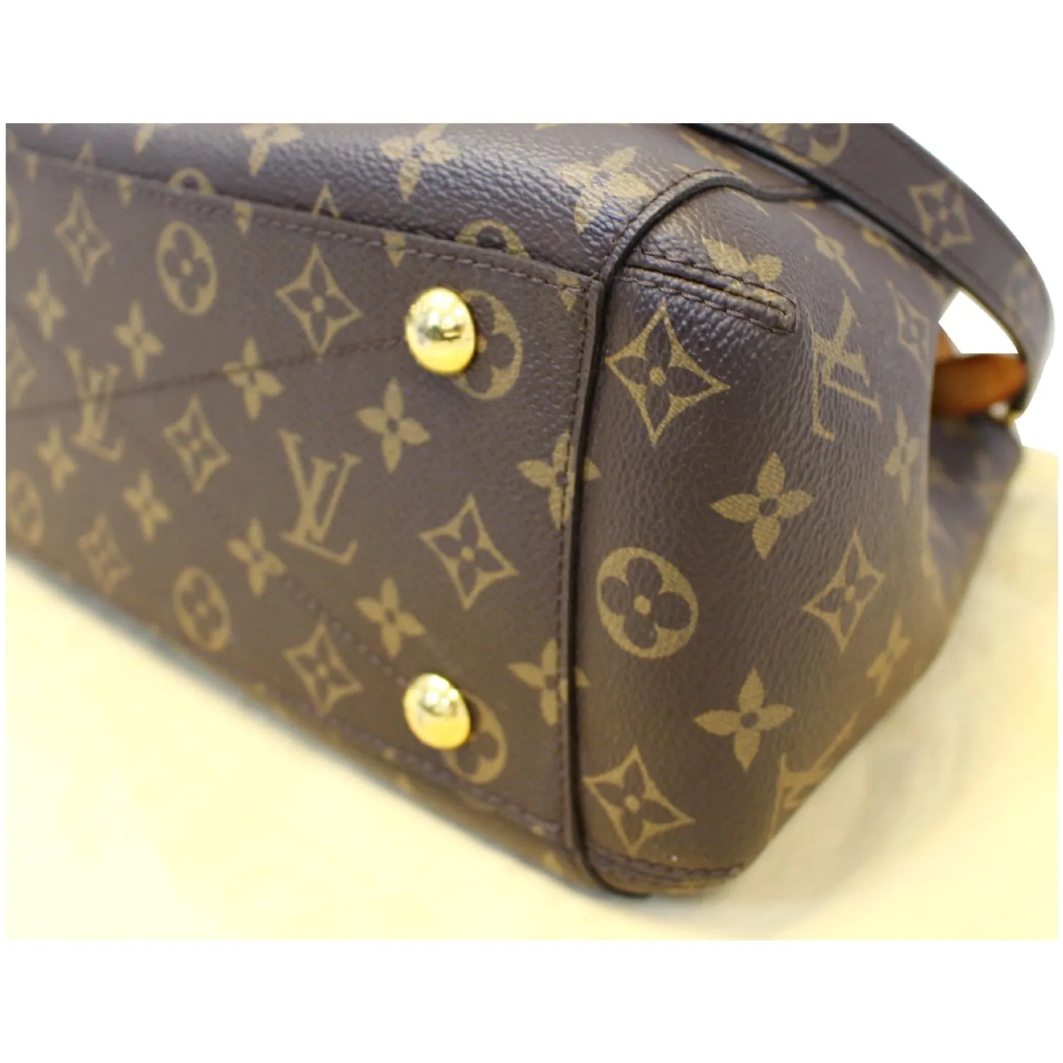 LOUIS VUITTON Montaigne MM Monogram Canvas Shoulder Bag Brown