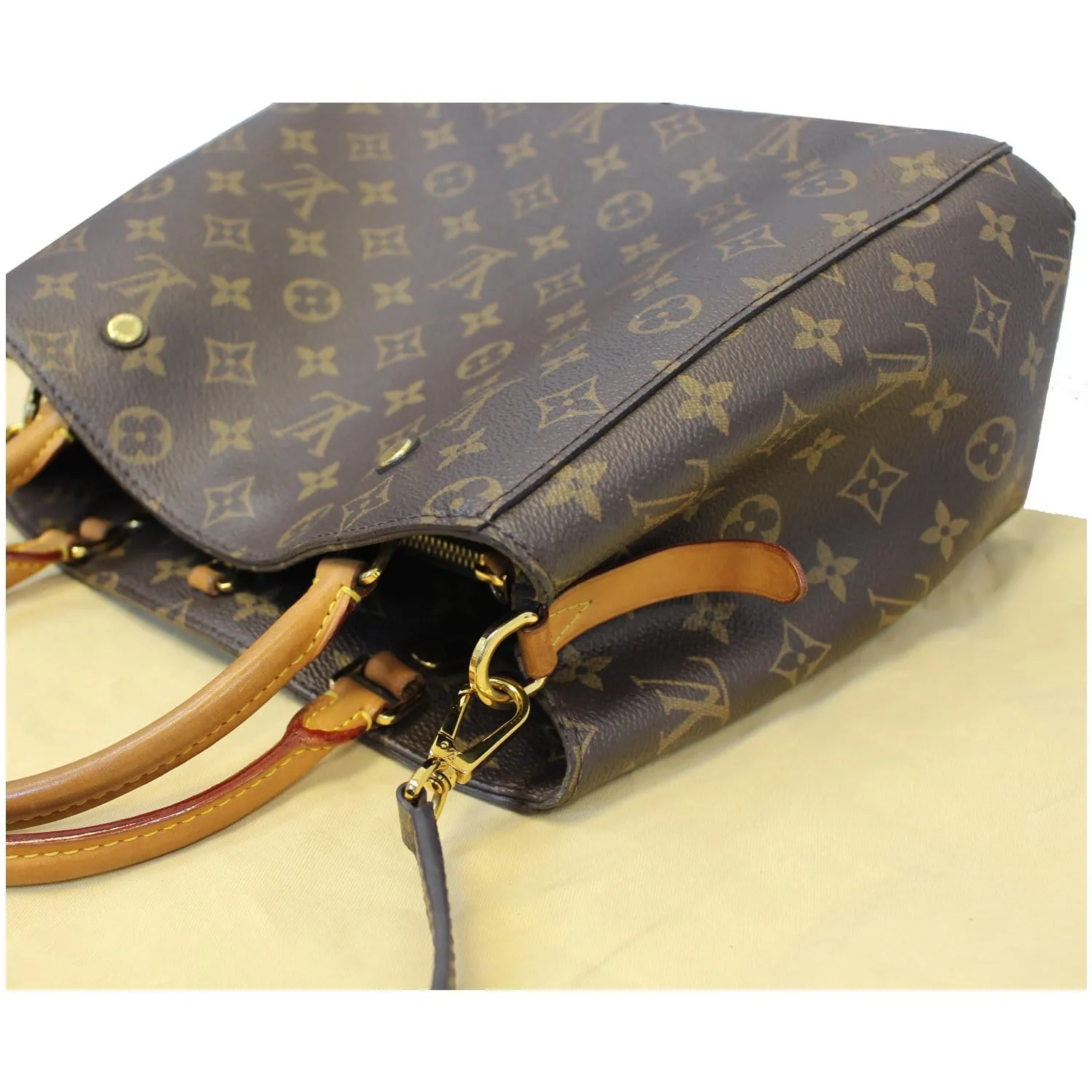LOUIS VUITTON Montaigne MM Monogram Canvas Shoulder Bag Brown