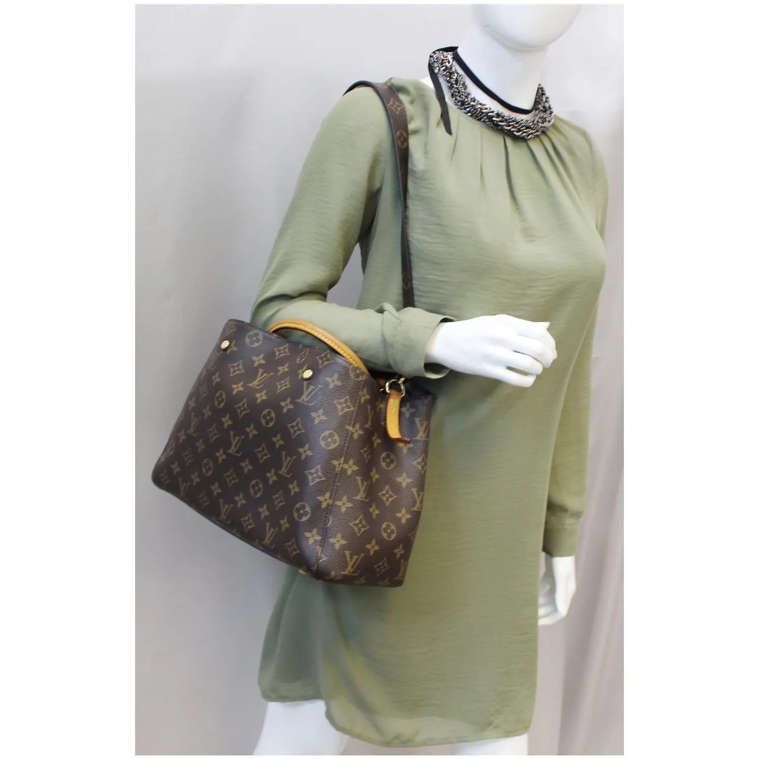 LOUIS VUITTON Montaigne MM Monogram Canvas Shoulder Bag Brown