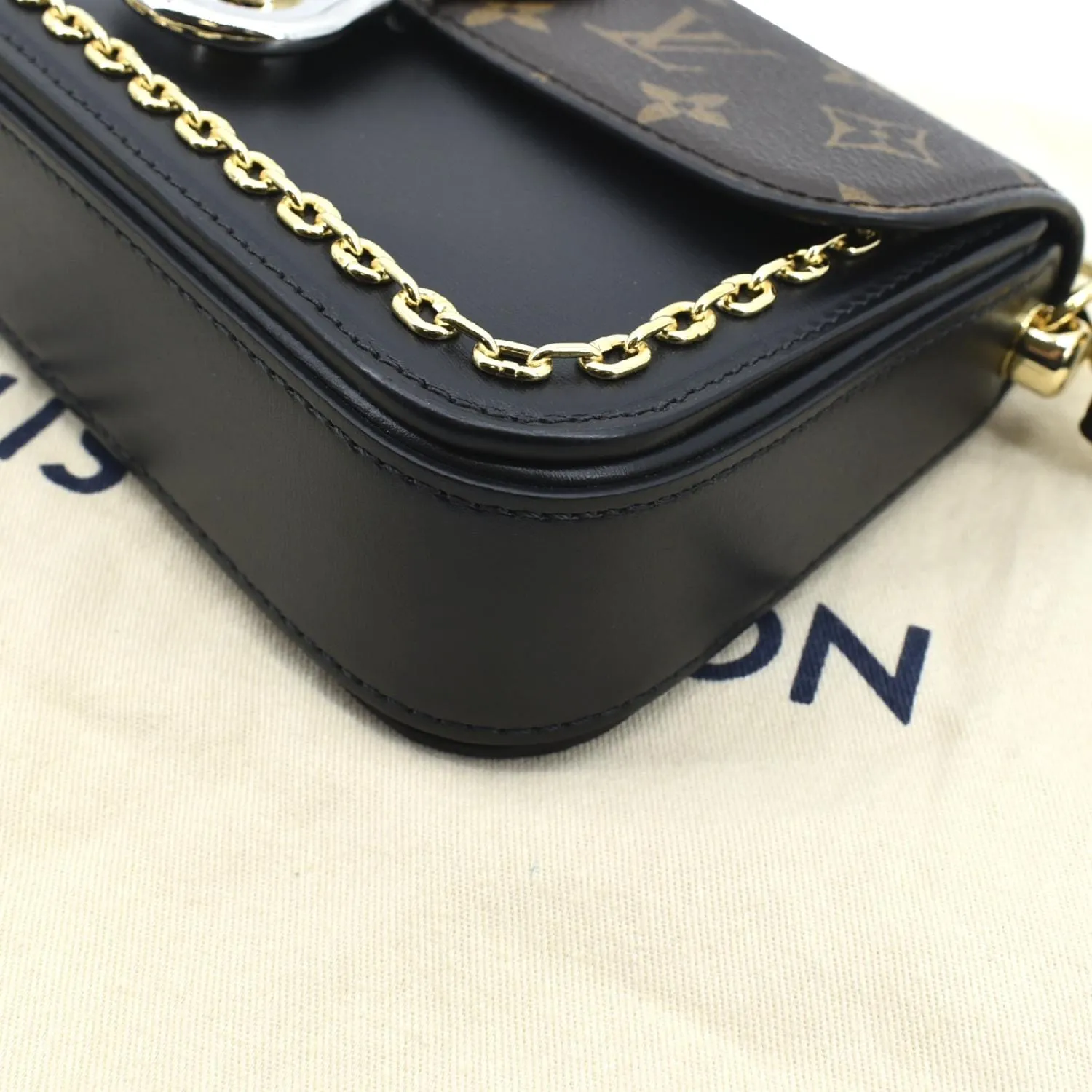 LOUIS VUITTON Neo Saint Monogram Canvas Shoulder Bag Black