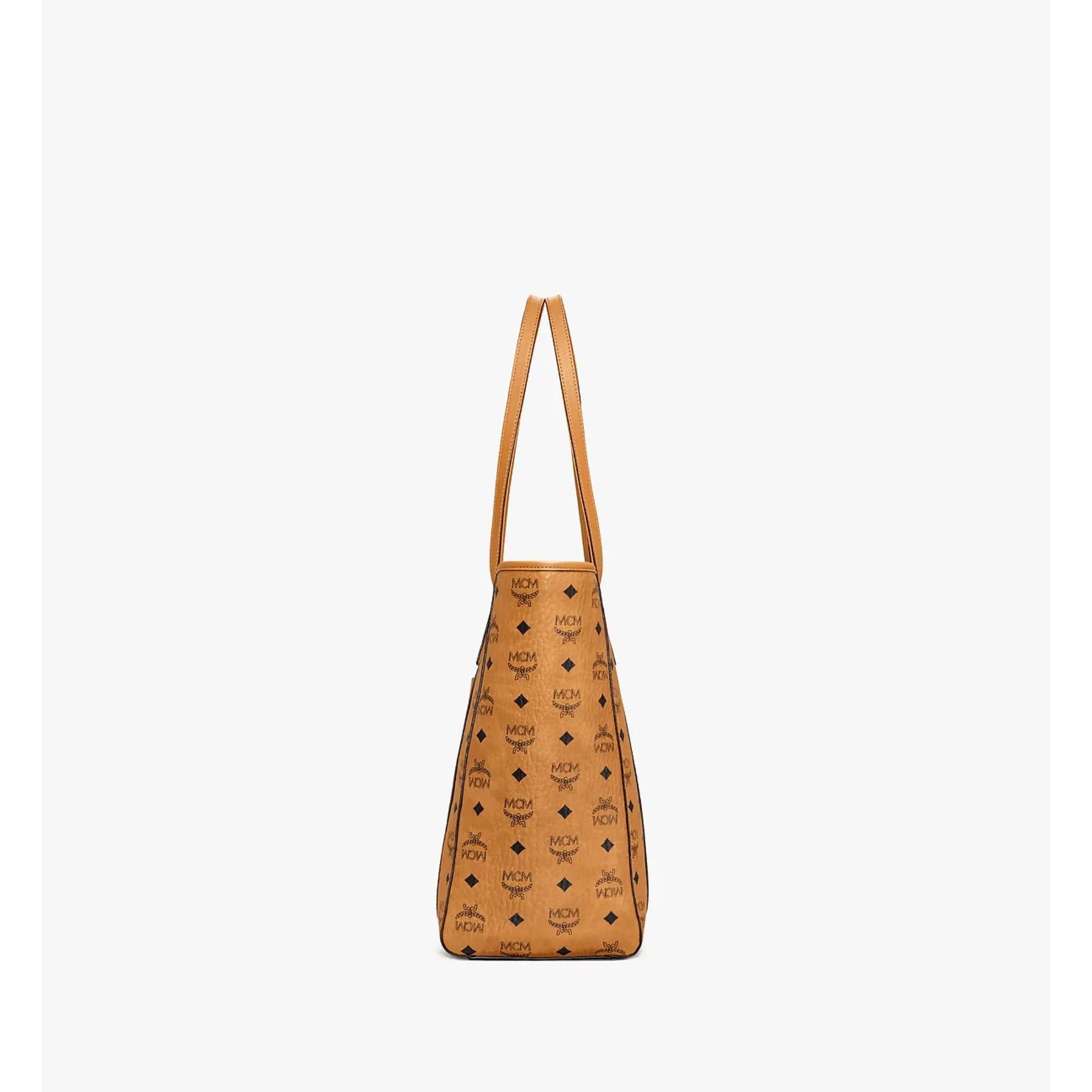 MCM medium shopper with bold visuals, sculpted in monogram coated canvas AW20