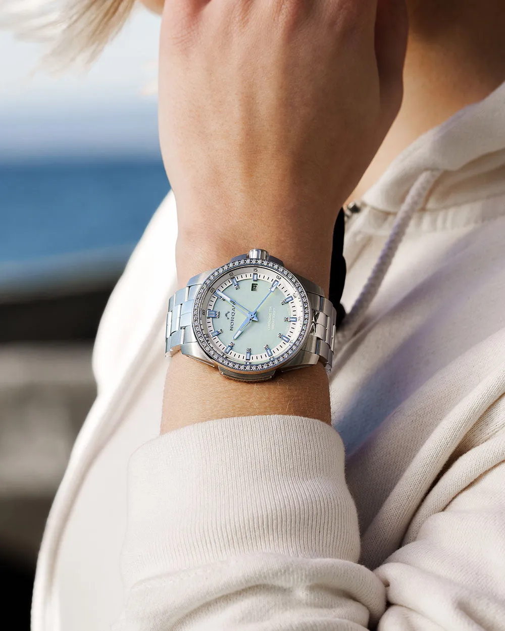N3008SD03A/MB30D Independence 40mm