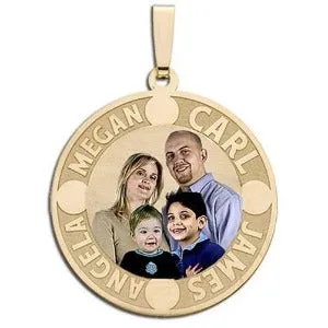 Round Pendant w/ Four Names Etched Jewelry