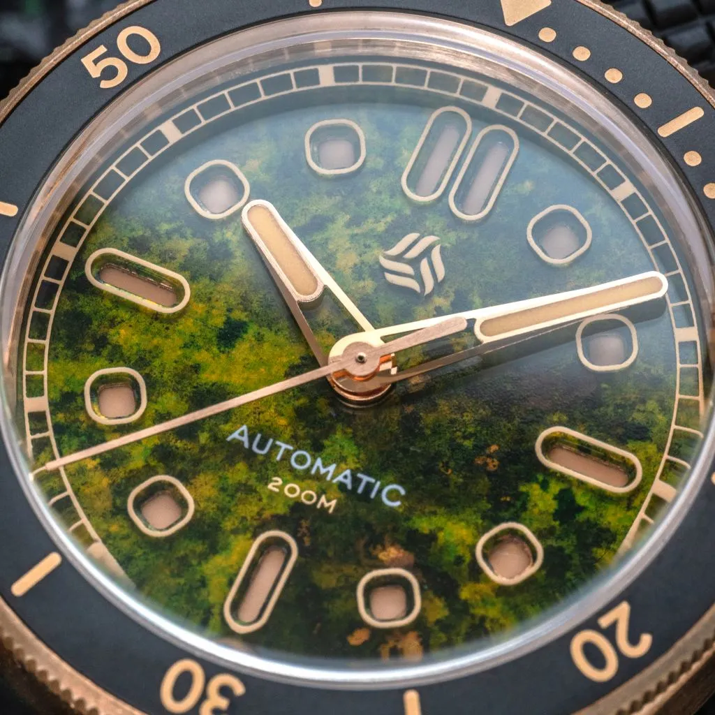 Selten Salvage&nbsp;Bronze &ndash; Terrarium (Green&nbsp;Patina&nbsp;Dial)