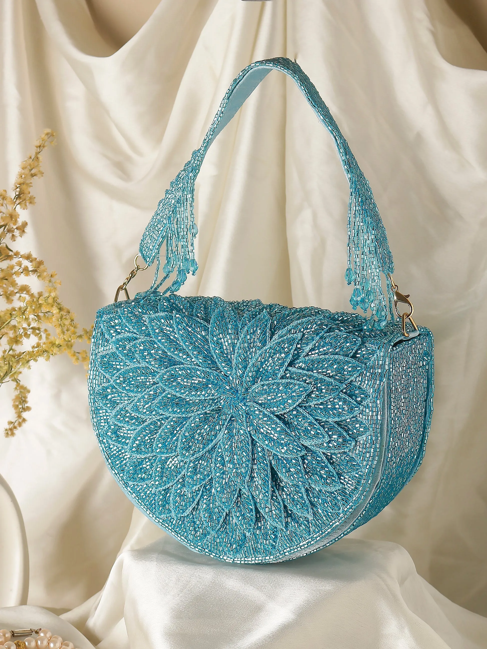 Swisni sky blue leaf clutch bag