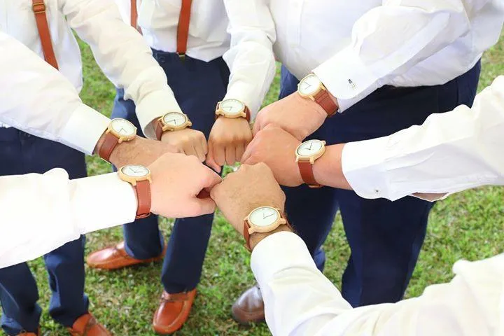 The Christopher Red | Set of 8