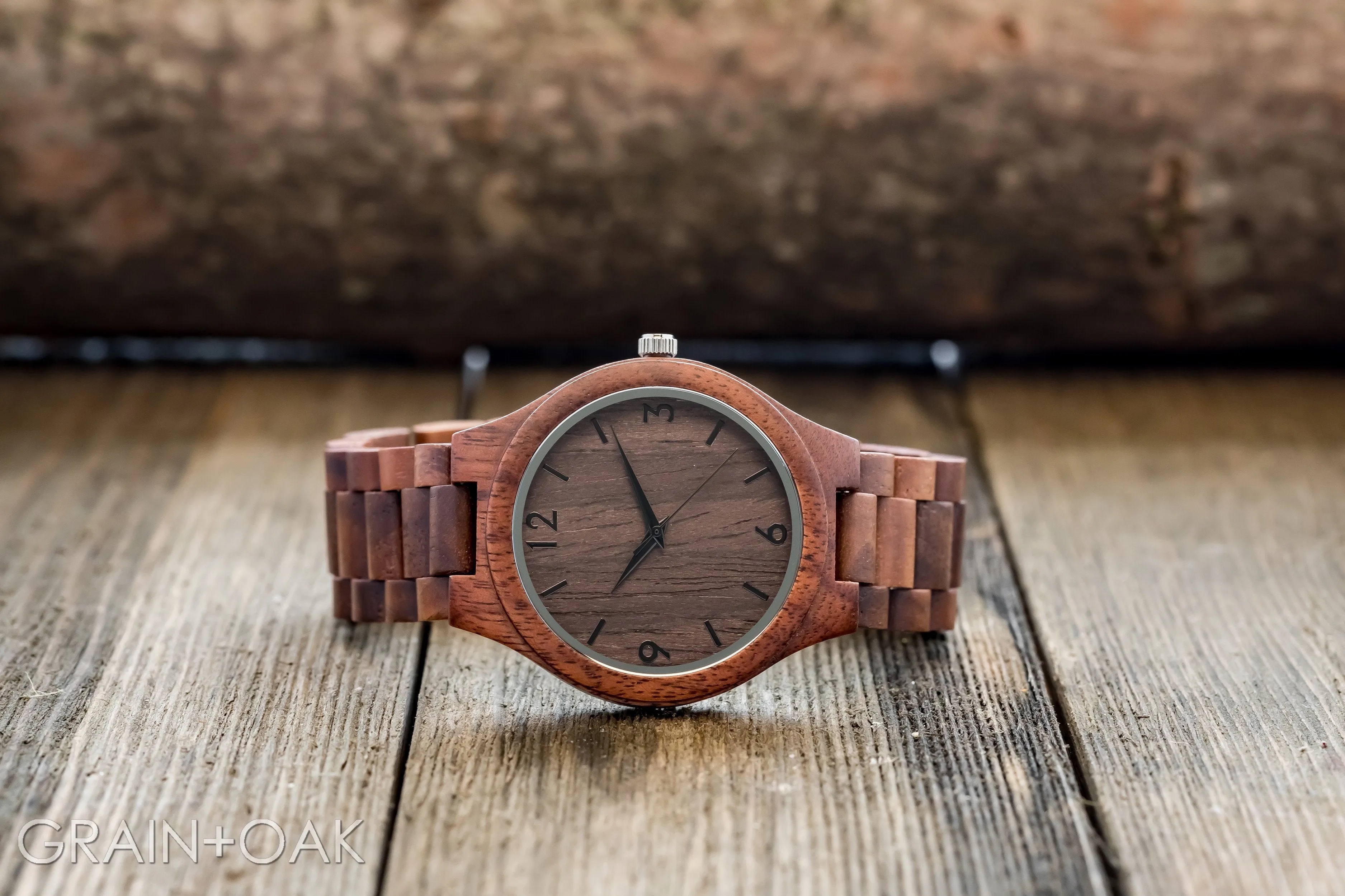 The Oliver Walnut | Set of 10