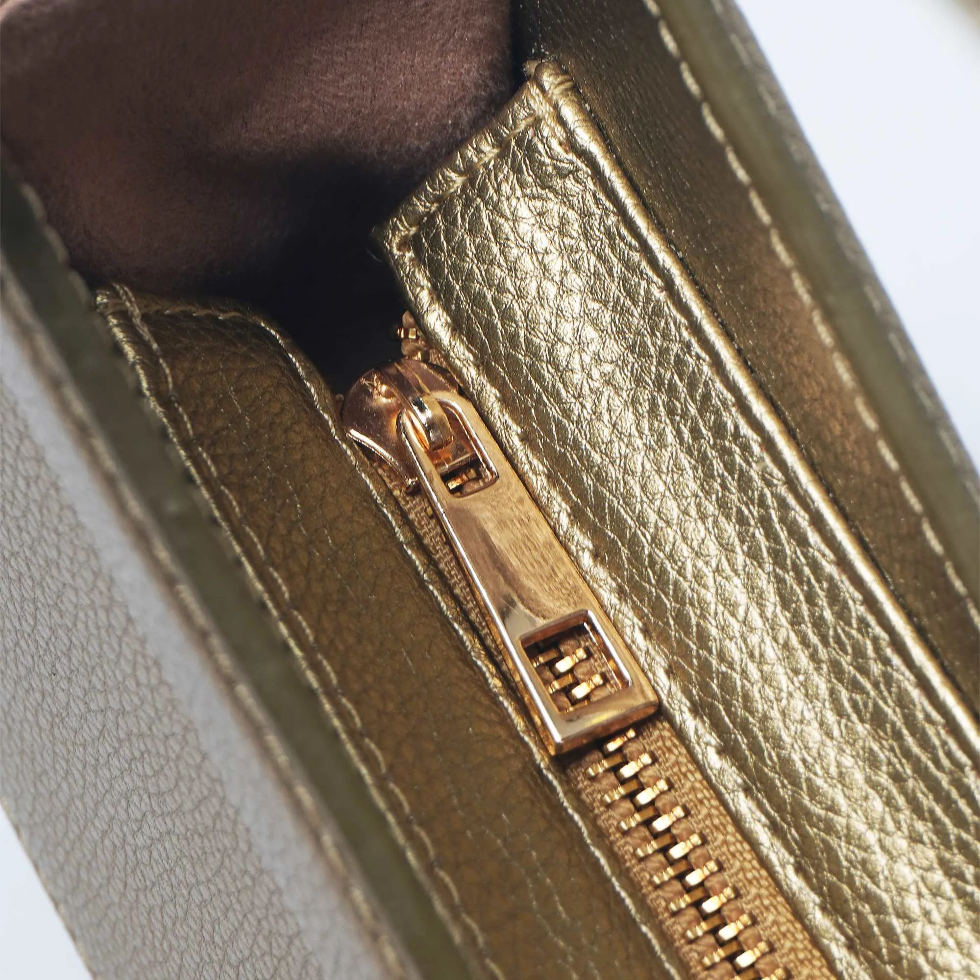 The Trendsetter - Gold