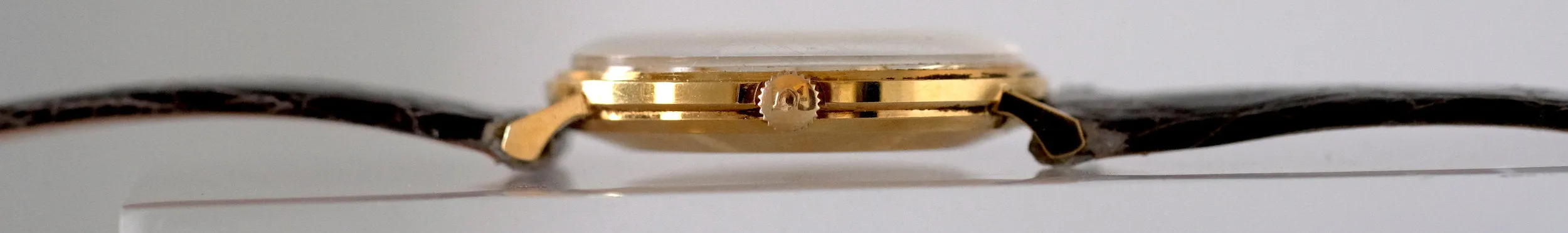 Universal Genève Chronometer 28