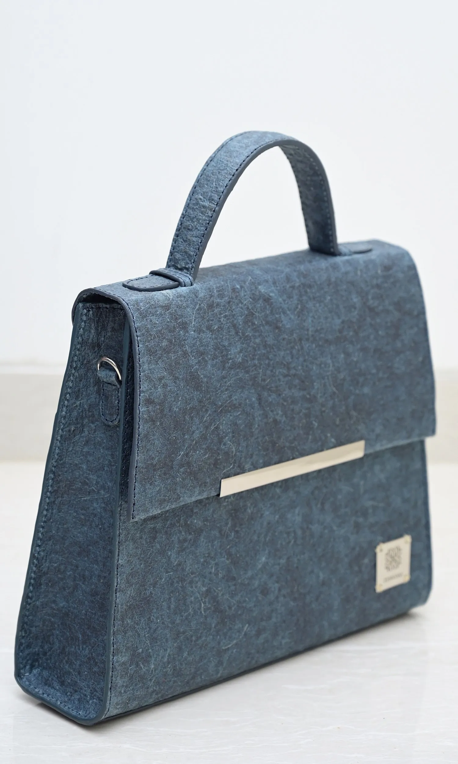Vegan Office bags | Natural Chic City Bag made of coconut leather