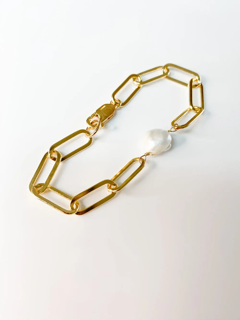 ZOE CHAIN PEARL BRACELET